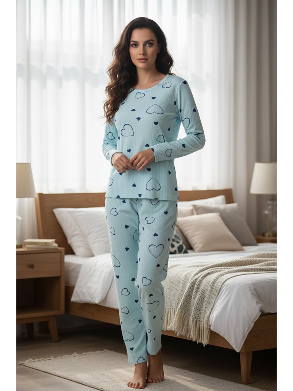 Mavi Fiyonk Ve Kalp Desenli Bisiklet Yaka Pijama Takımı-1