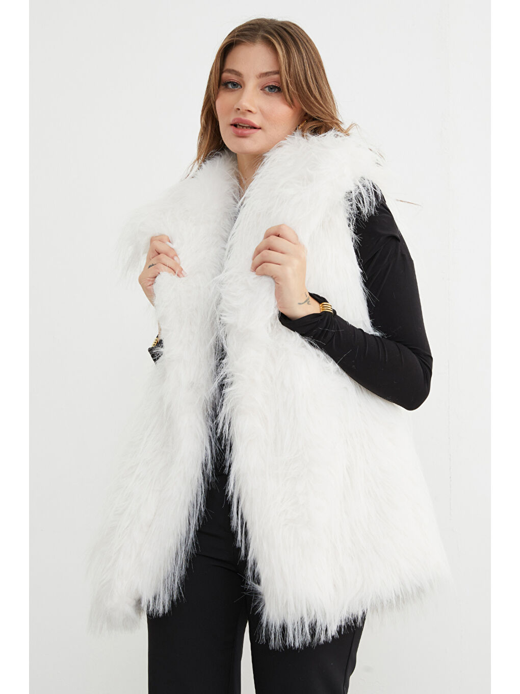 Ekru Kemer Detaylı Suni Kürk Yelek-2