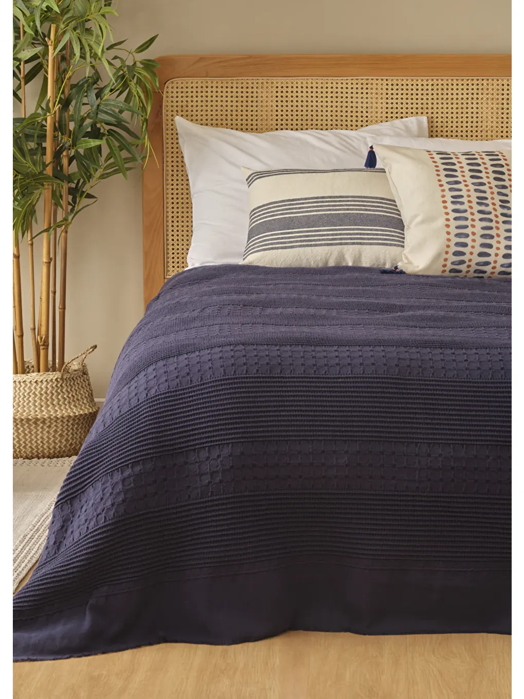 Marine %100 Pamuk Tek Kişilik Yatak Örtüsü Lacivert