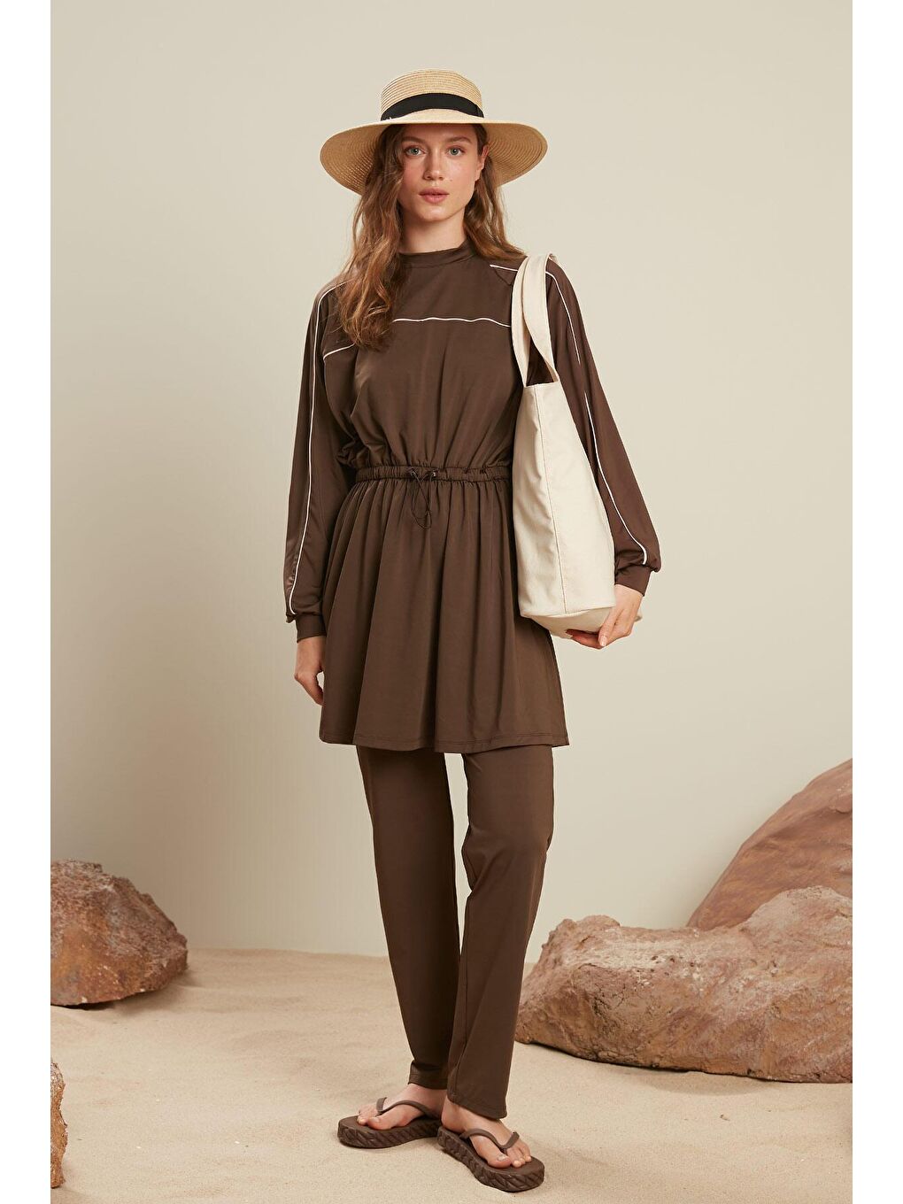 Düz Paça Tesettür Mayo Pantolon Kahverengi-2