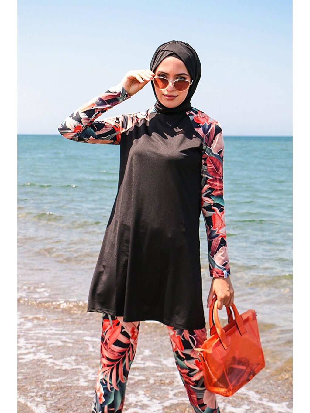 Siyah İp Bağlamalı 4’lü Çiçek desenli Tam Kapalı Tesettür Mayo   1945