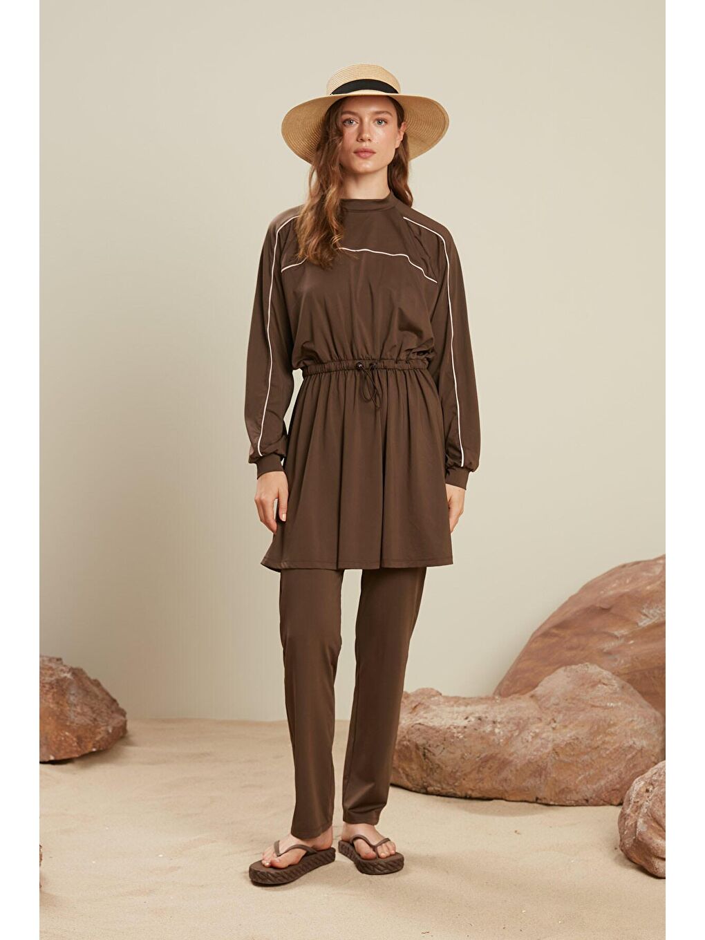 Düz Paça Tesettür Mayo Pantolon Kahverengi-3