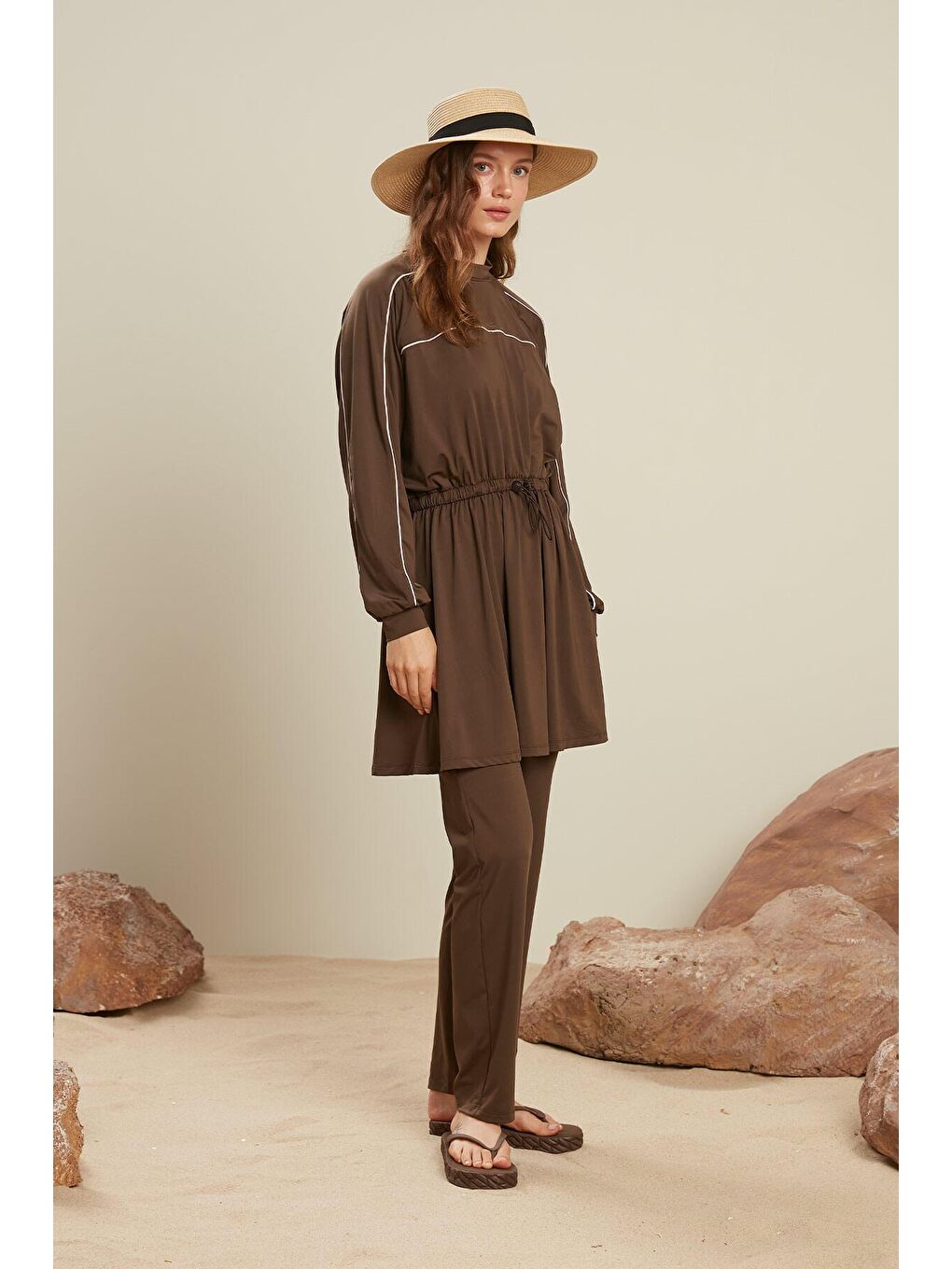 Düz Paça Tesettür Mayo Pantolon Kahverengi-4