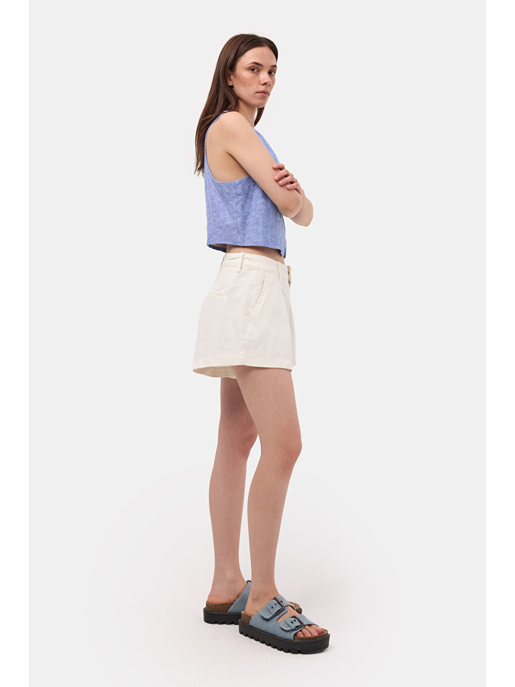 Kadın Kırık Beyaz Renk 7s6-101 Mini Boy Pileli %100 Pamuk Denim Şort-1