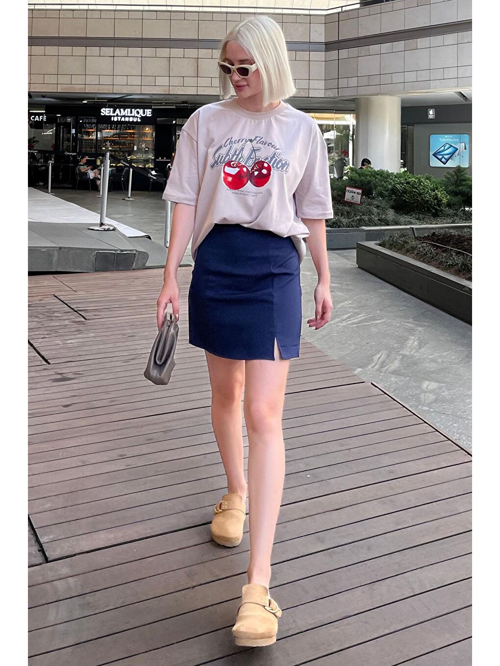 Lacivert Yüksek Bel Önden Yırtmaçlı Kısa Etek Mg2086-4