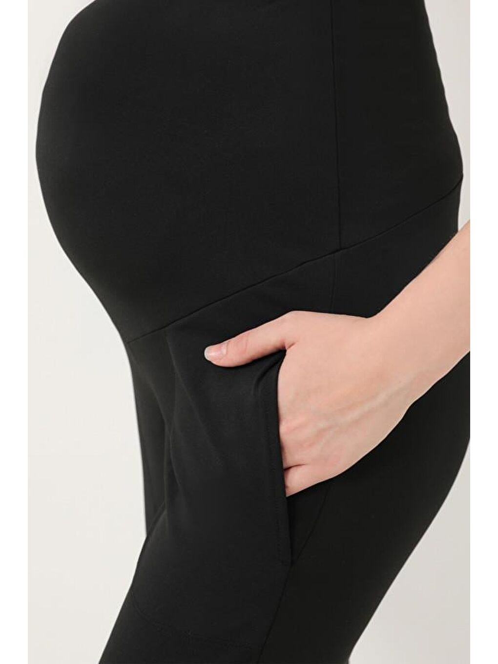 Siyah Esnek Yüksek Bel Çift Cepli Hamile Jogger Eşofman Altı-8