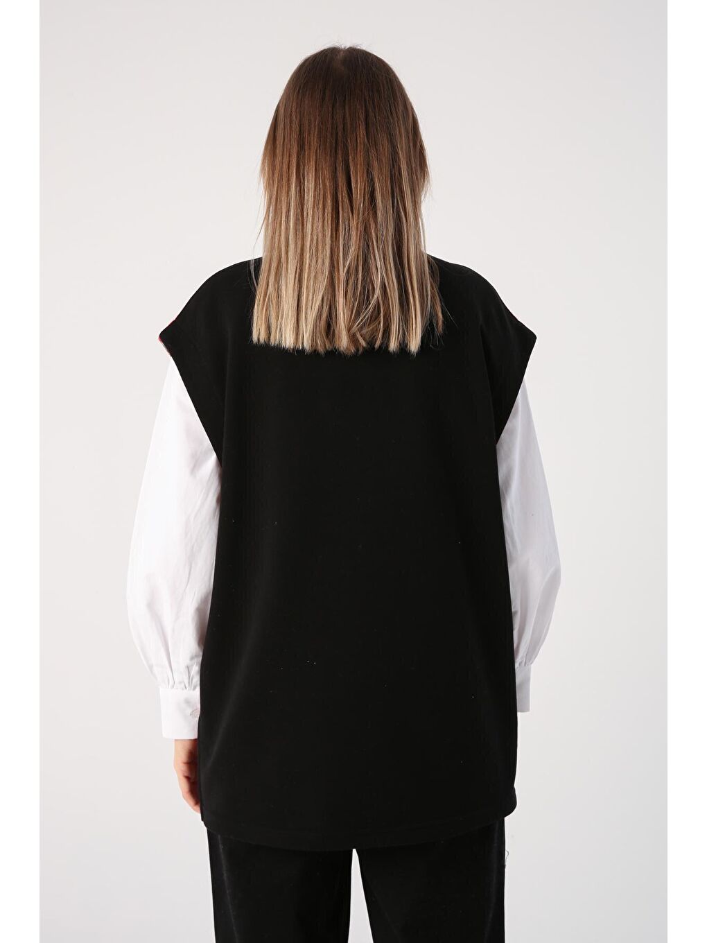 Kırmızı-Yeşil Oversize Ekose Desenli Yırtmaçlı Süveter-2