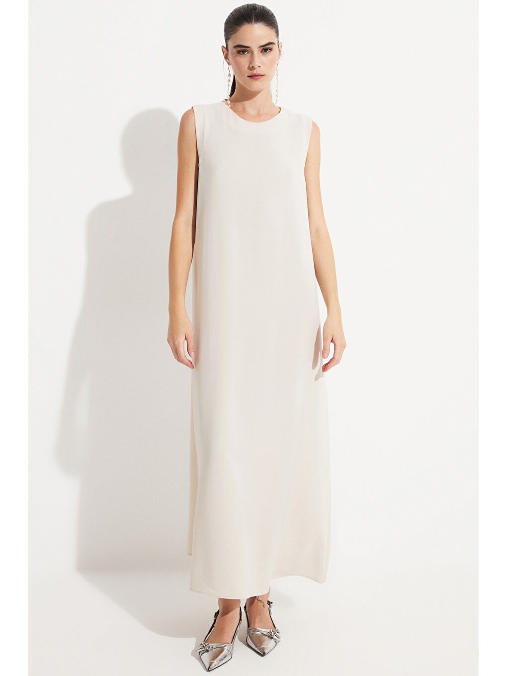 Bej Taşlı Belden Bağlama Detaylı Elbise Takım-5