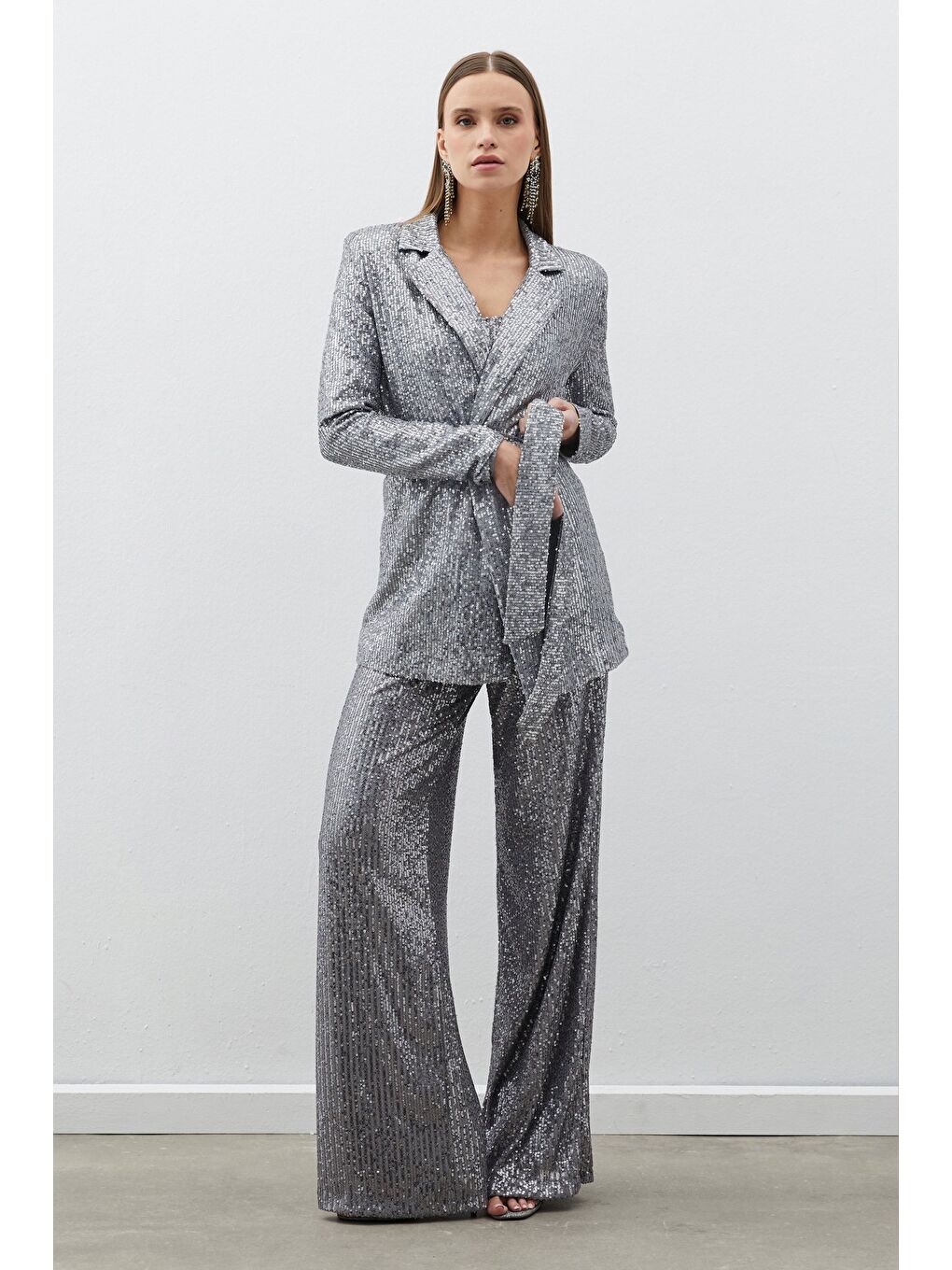 Gri Kuşaklı Payet Ceket - Gümüş