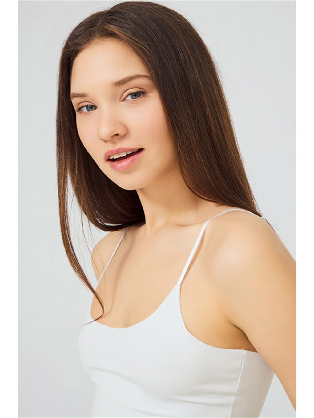 Ekru Krem Ayarlanabilir İnce Askılı Lazer Kesim Kadın Crop Büstiyer-5