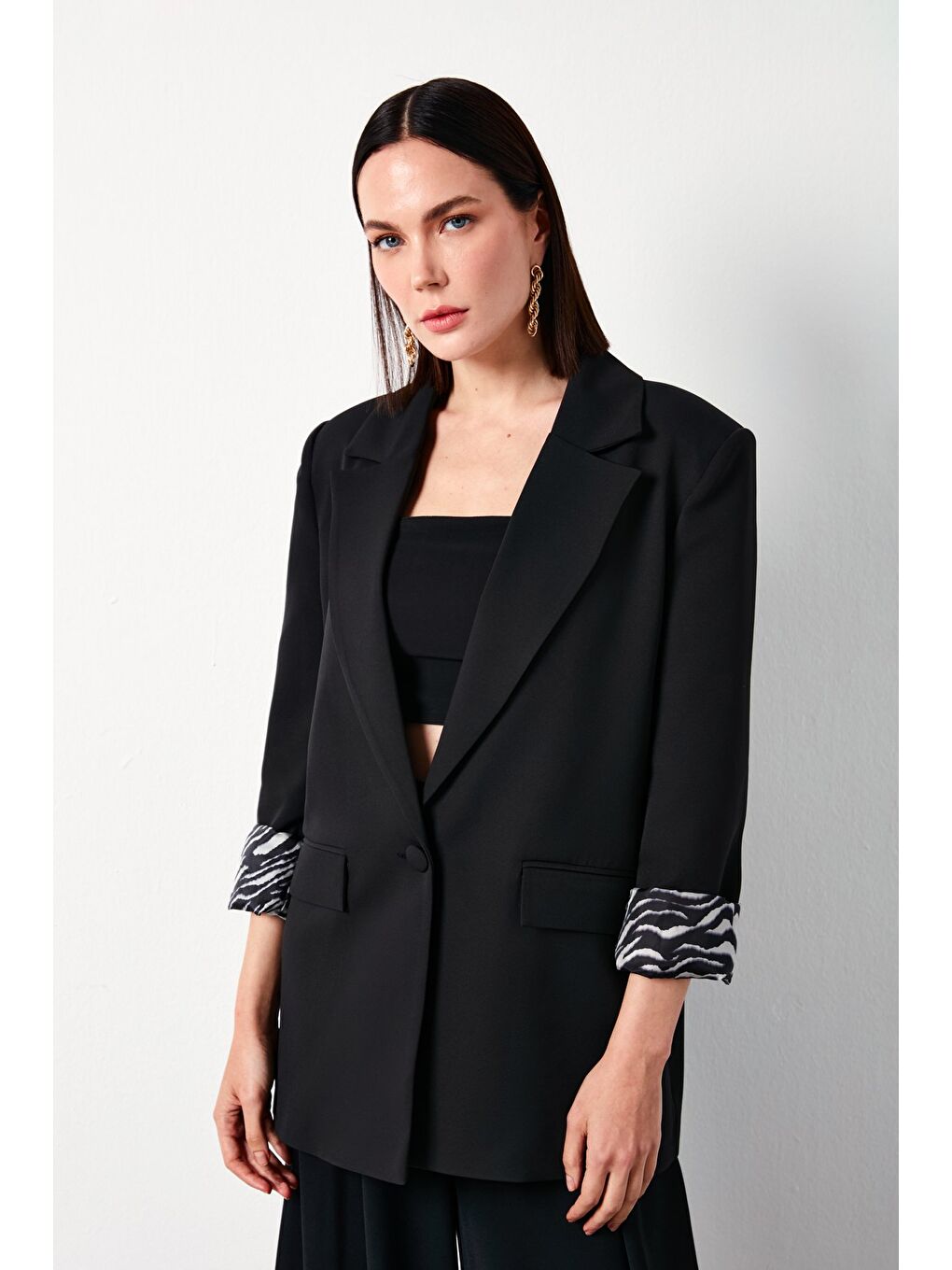 Zebra Astarlı Uzun Ceket - Siyah-3