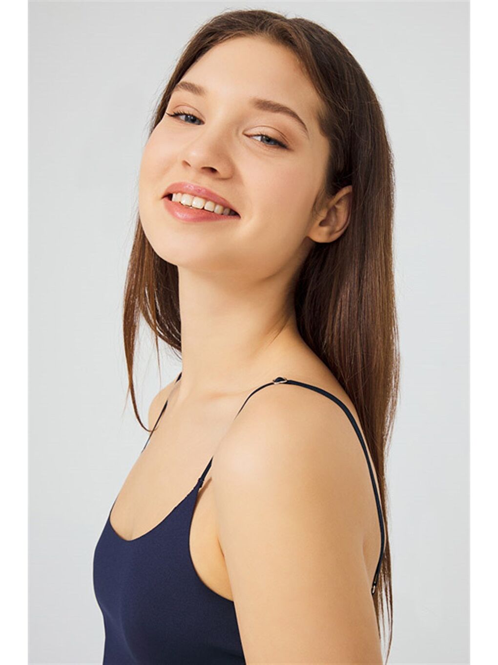 Lacivert Ayarlanabilir İnce Askılı Lazer Kesim Kadın Crop Büstiyer-2