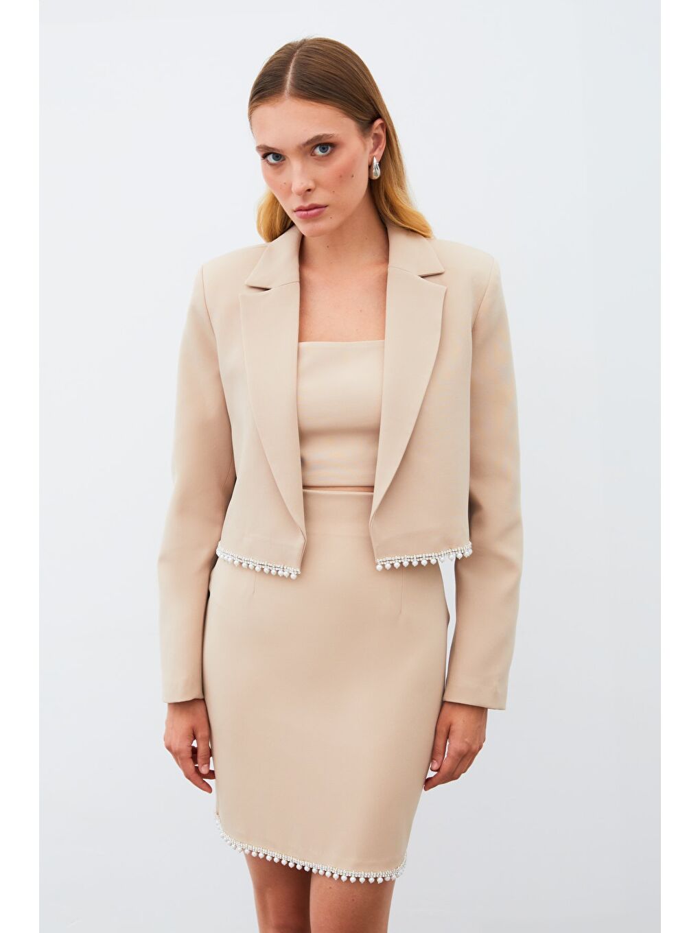 Aksesuarlı Kısa Ceket - Bej-1