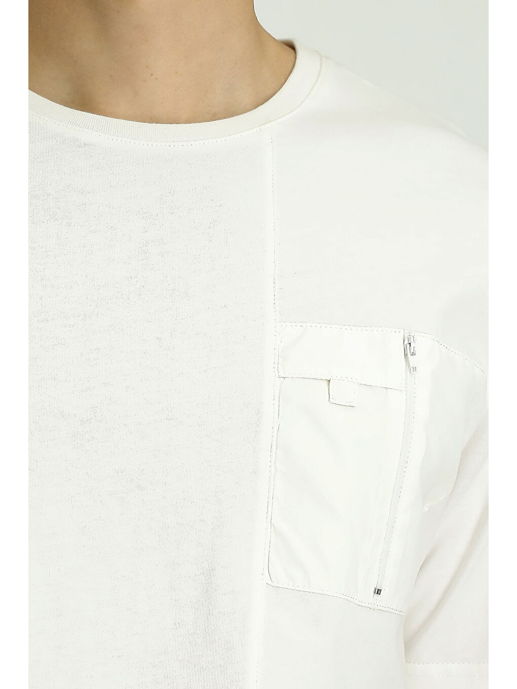 Beyaz Bisiklet Yaka Oversize Pamuk Tişört-5