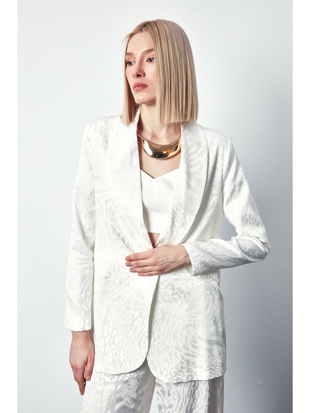 Şal Yaka Desenli Ceket - Ekru-1
