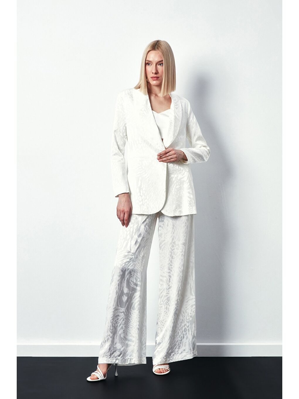 Şal Yaka Desenli Ceket - Ekru-2