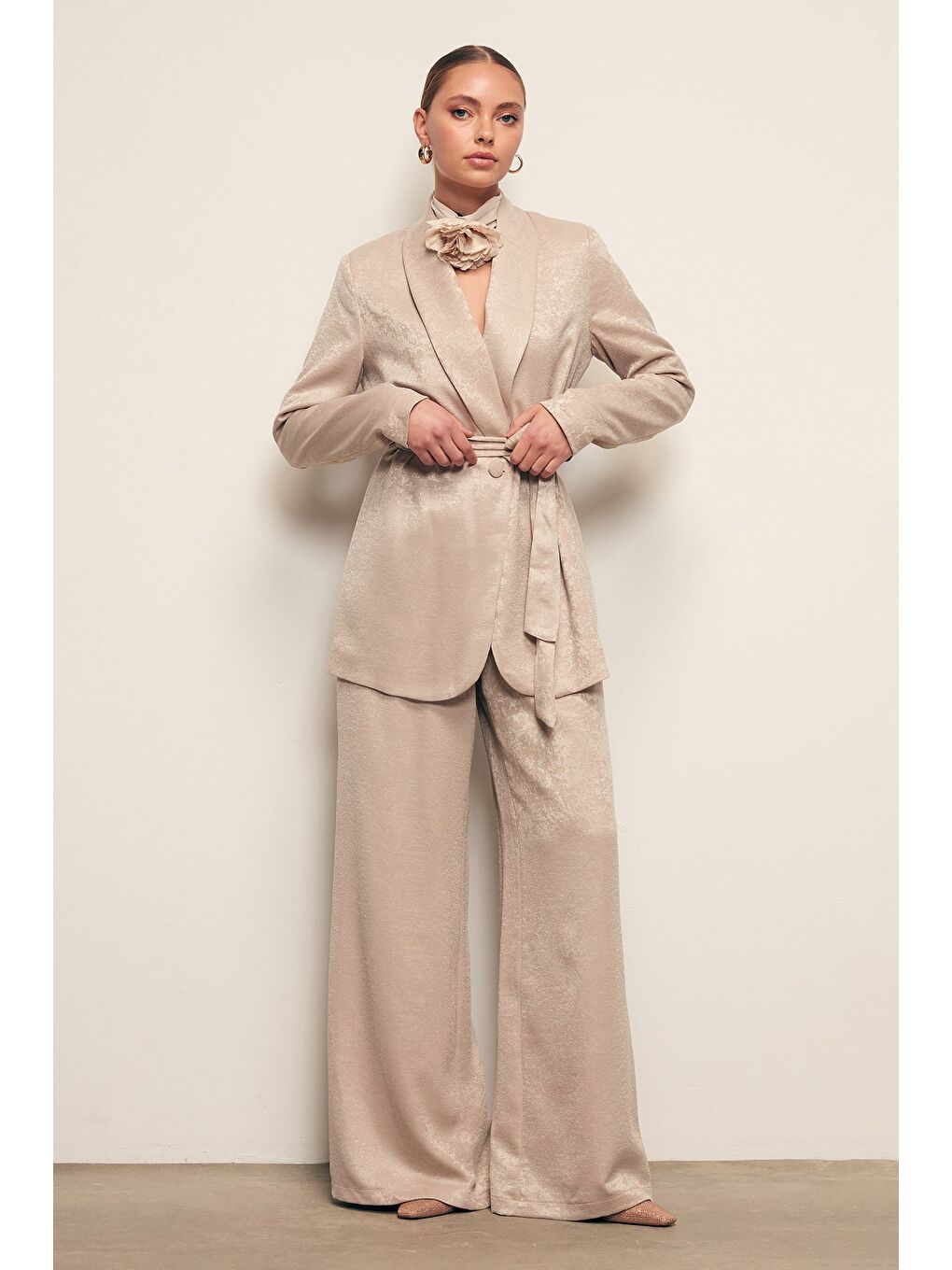 Kuşaklı Uzun Ceket - Bej-1