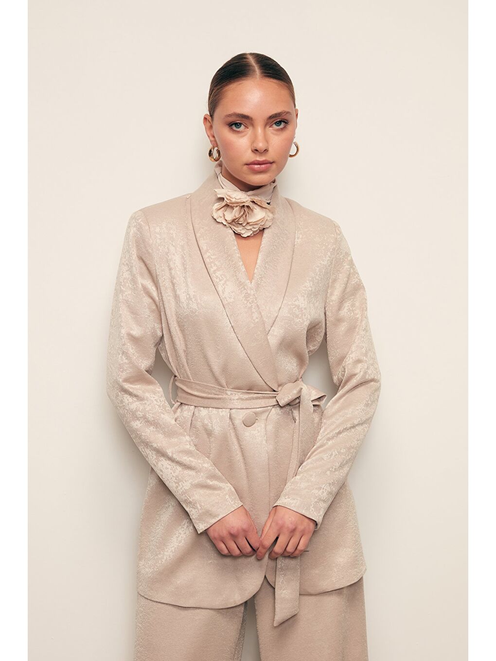 Kuşaklı Uzun Ceket - Bej-2