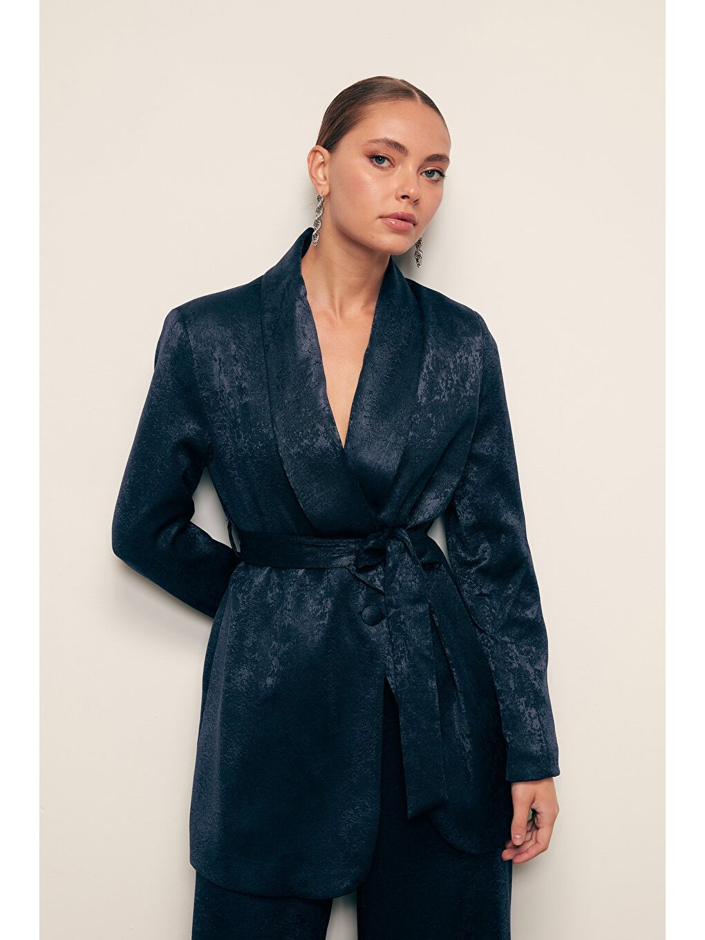 Kuşaklı Uzun Ceket - Lacivert