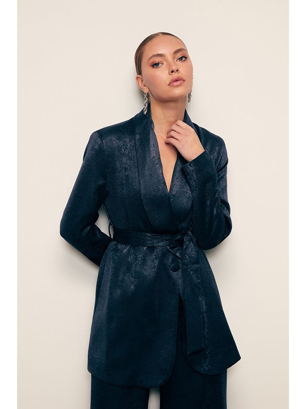 Kuşaklı Uzun Ceket - Lacivert-2