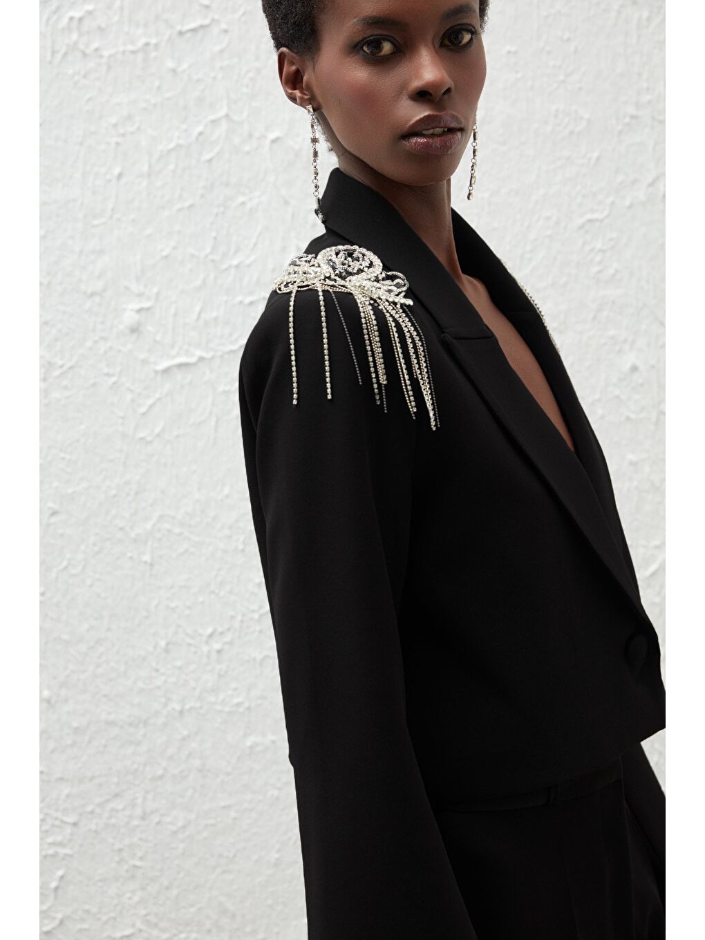 Omuz Aksesuarlı Kısa Ceket - Siyah-2