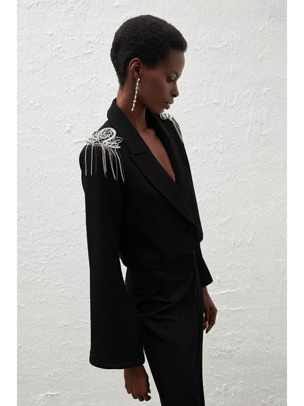 Omuz Aksesuarlı Kısa Ceket - Siyah-5