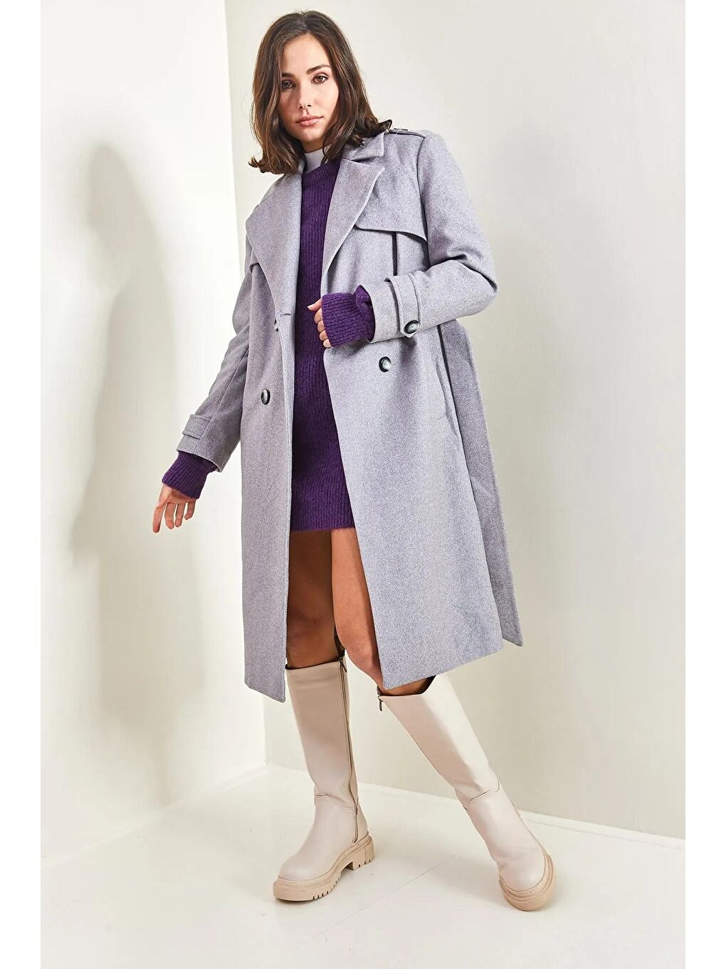 Gri Kadın Apoletli 4 Düğmeli Kuşaklı Kaban-1