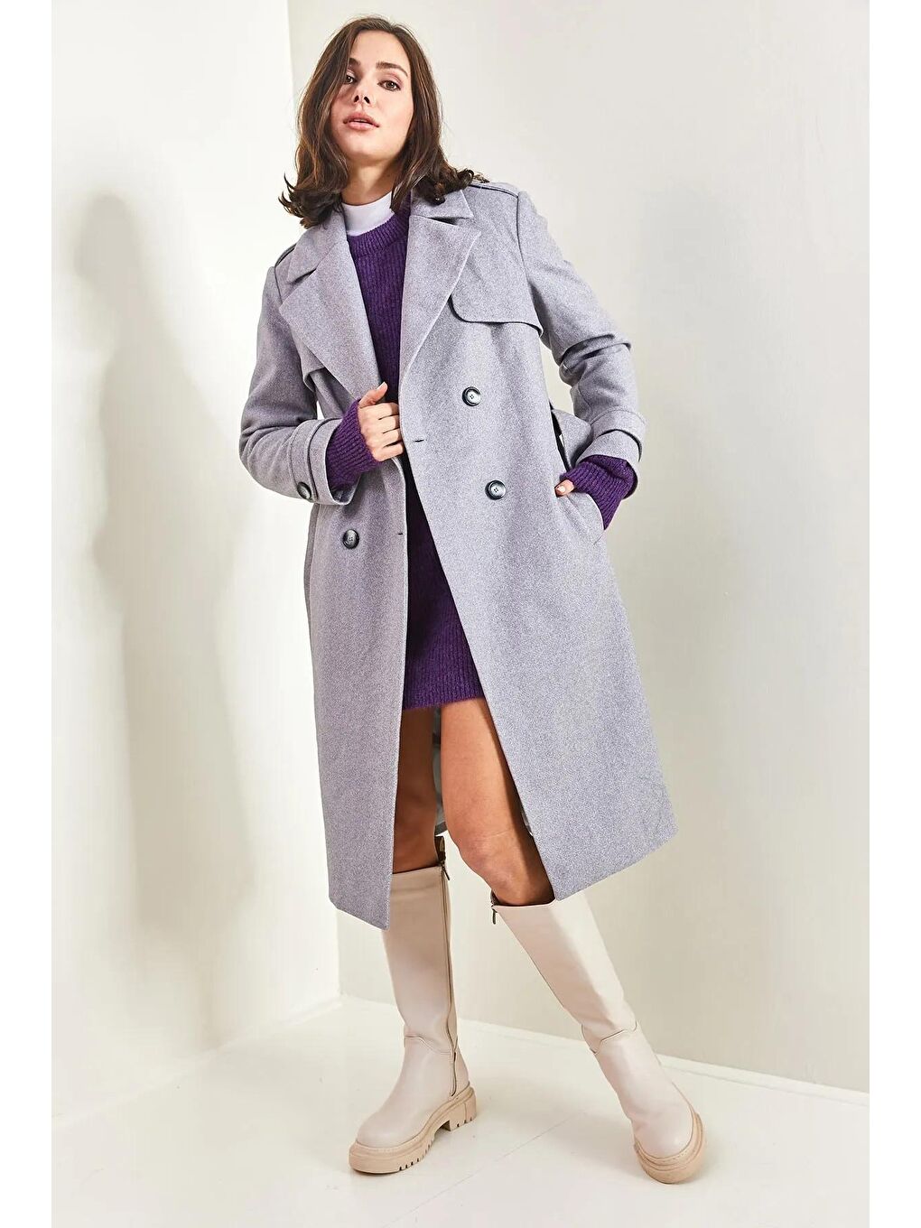 Gri Kadın Apoletli 4 Düğmeli Kuşaklı Kaban-2