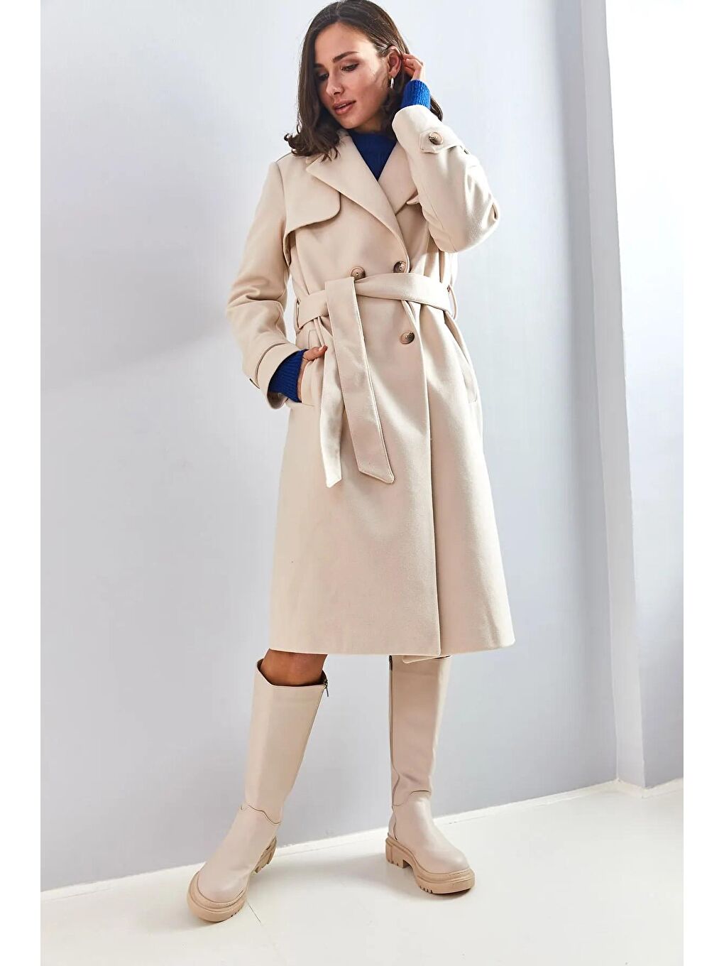 Bej Kadın Apoletli 4 Düğmeli Kuşaklı Kaban-2