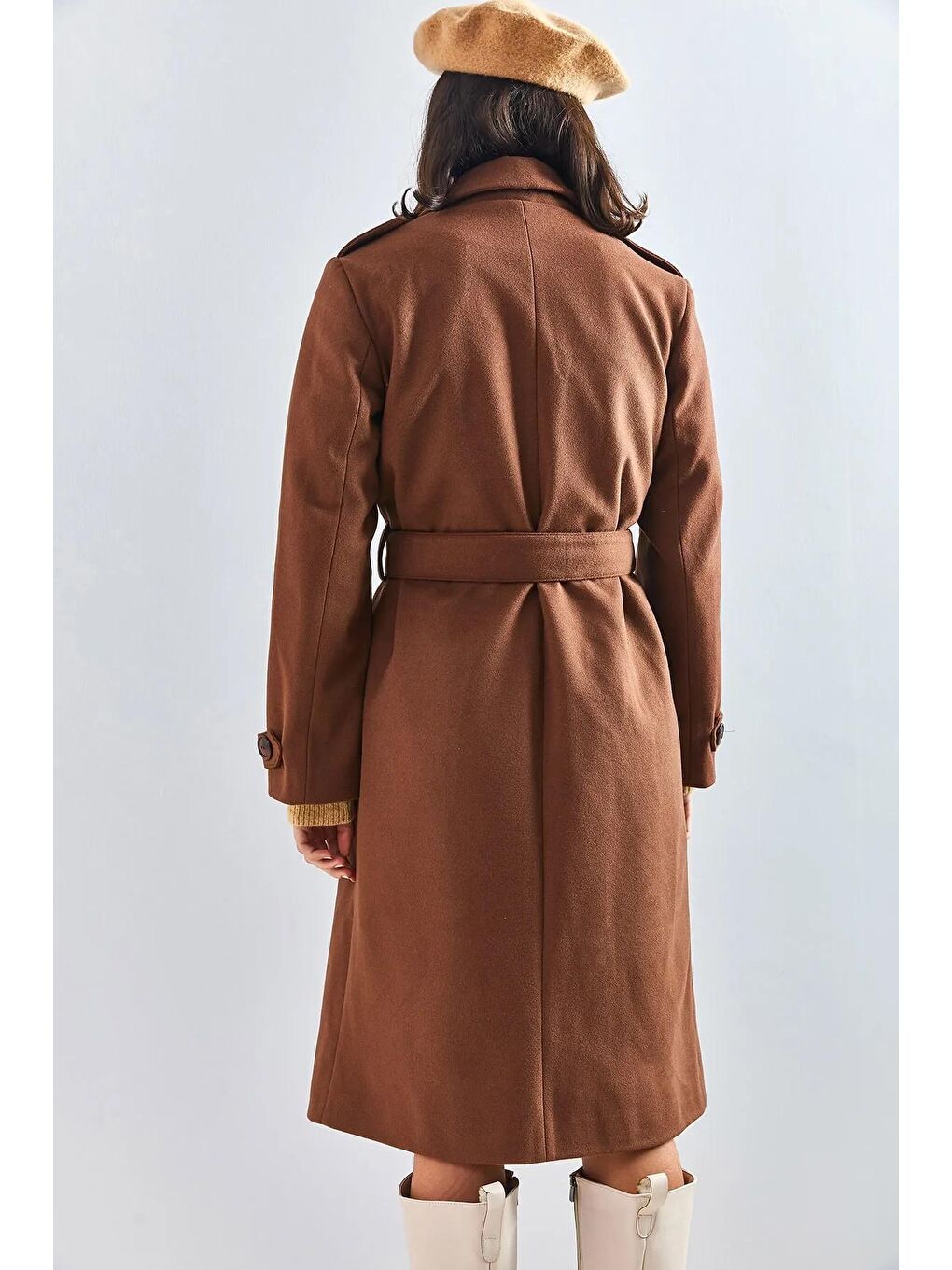Kahverengi Kadın Apoletli 4 Düğmeli Kuşaklı Kaban-2