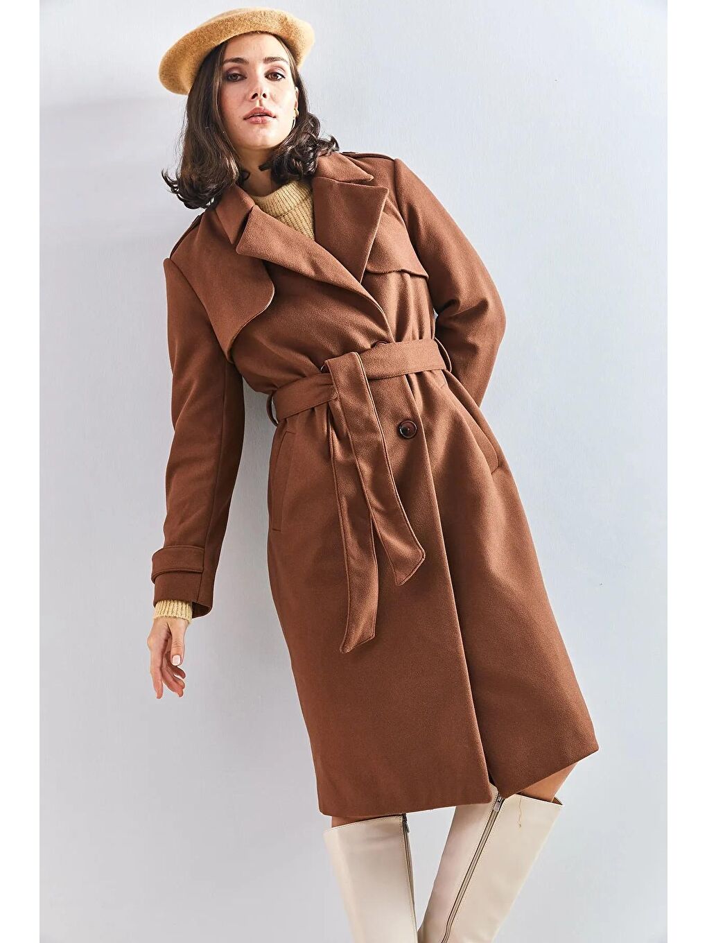 Kahverengi Kadın Apoletli 4 Düğmeli Kuşaklı Kaban-3