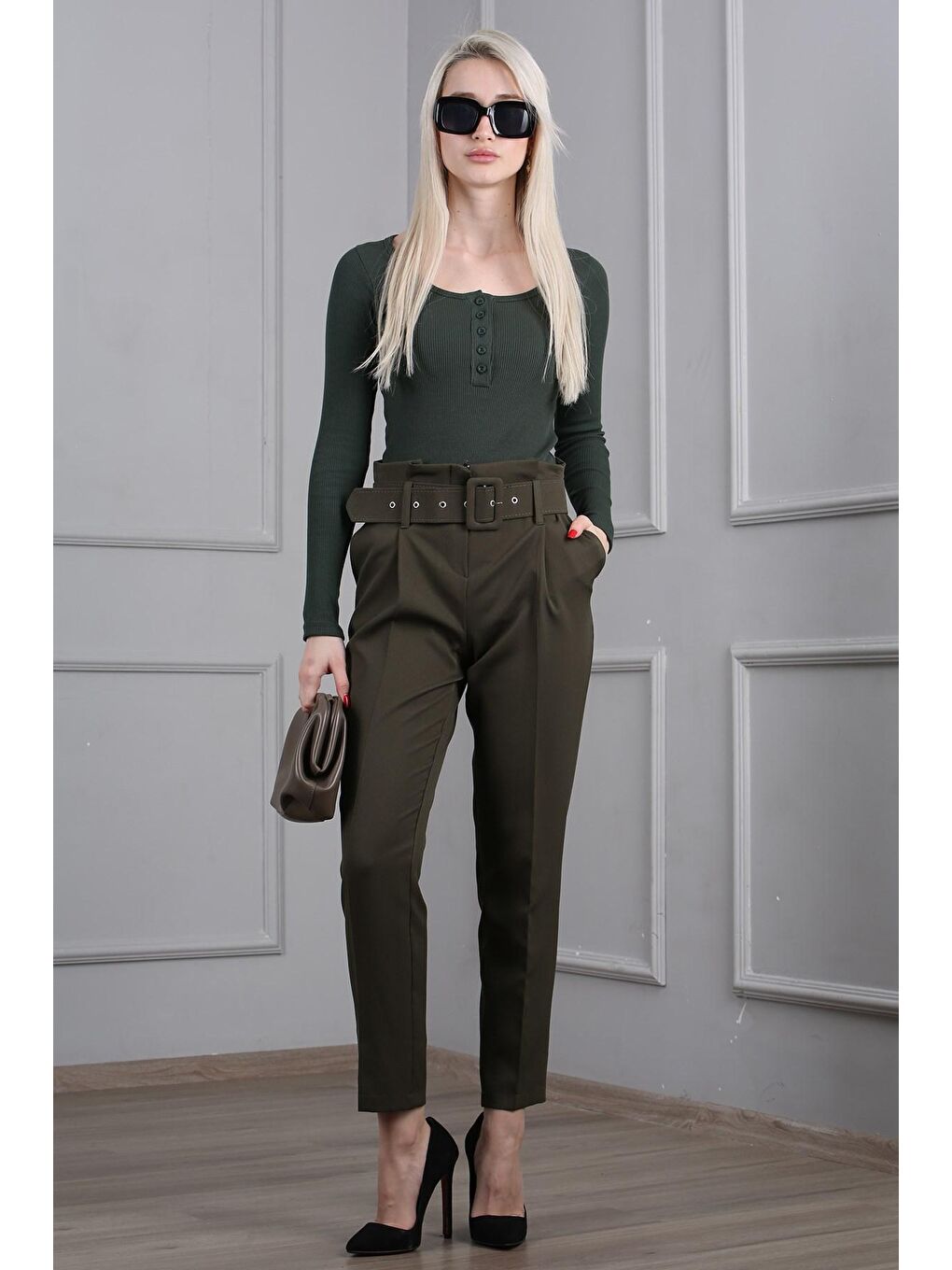 Yeşil Kemerli Boru Paça Kadın Kumaş Pantolon MG1639-4