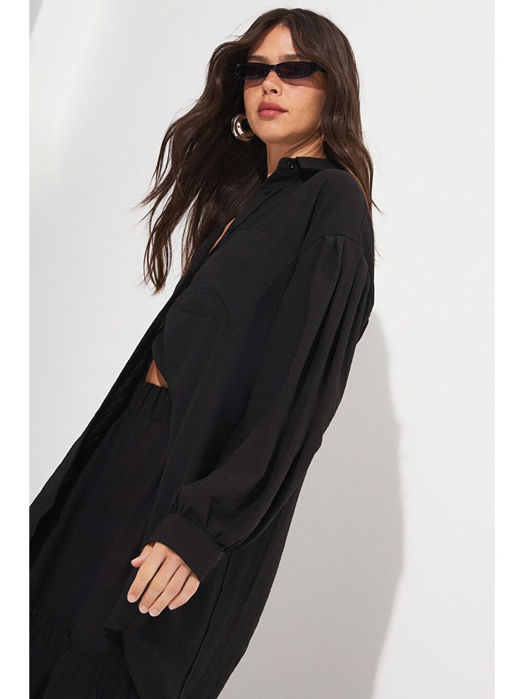 Siyah Exclusive Viskon Karışımlı Gömlek-3