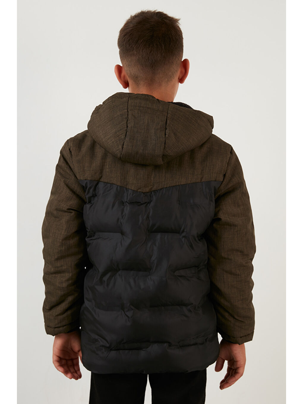 Haki İçi Peluş Astarlı Fermuarlı Cepli Kapüşonlu Şişme Mont 5760041-5