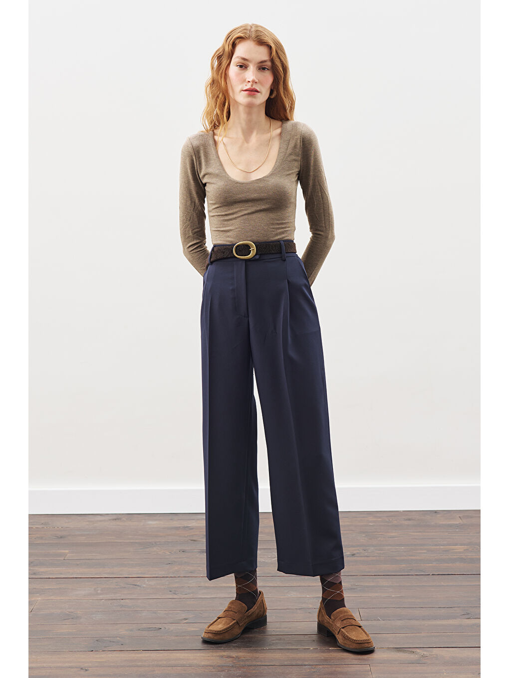 Pile Detaylı Düz Kesim Pantolon Lacivert