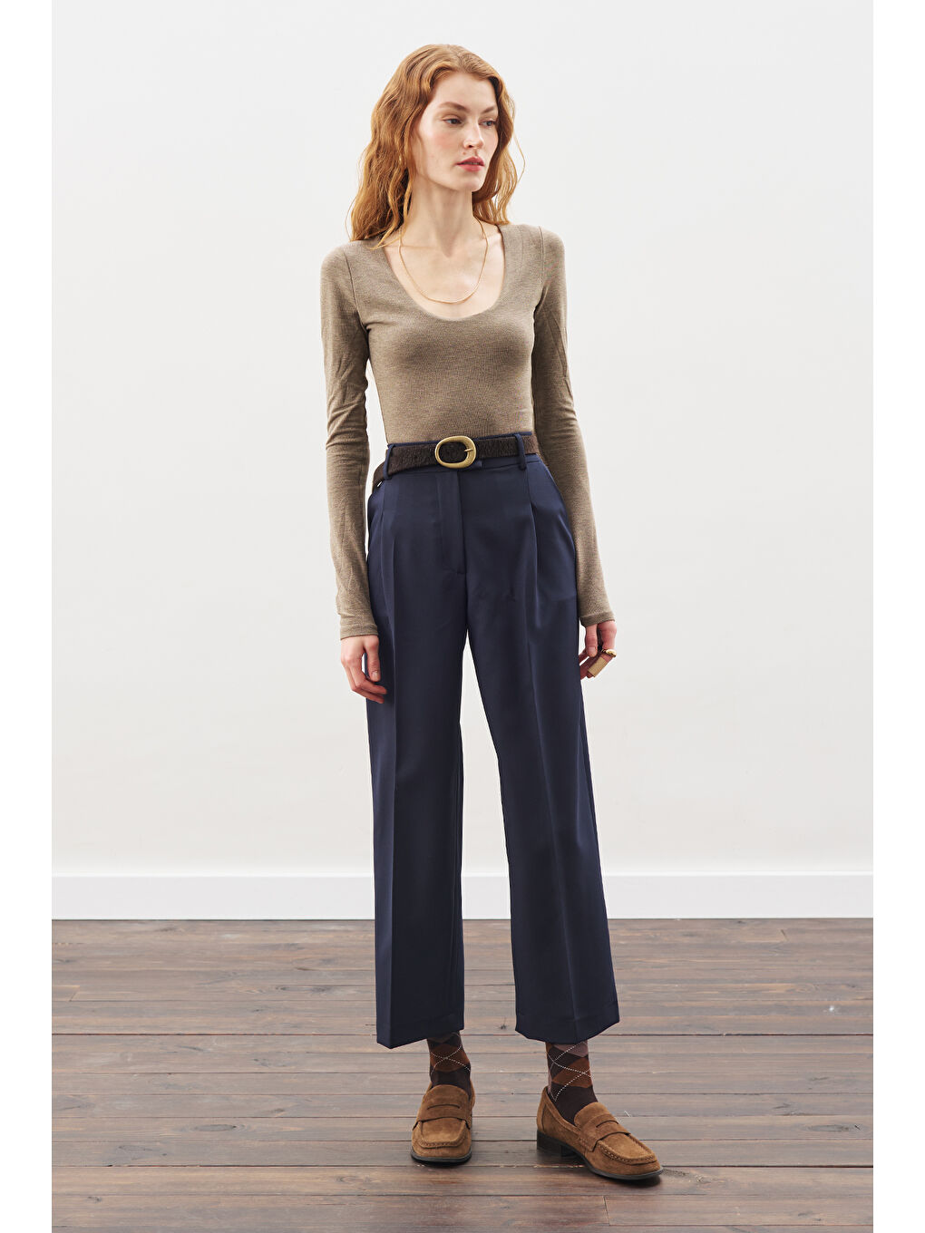 Pile Detaylı Düz Kesim Pantolon Lacivert-1