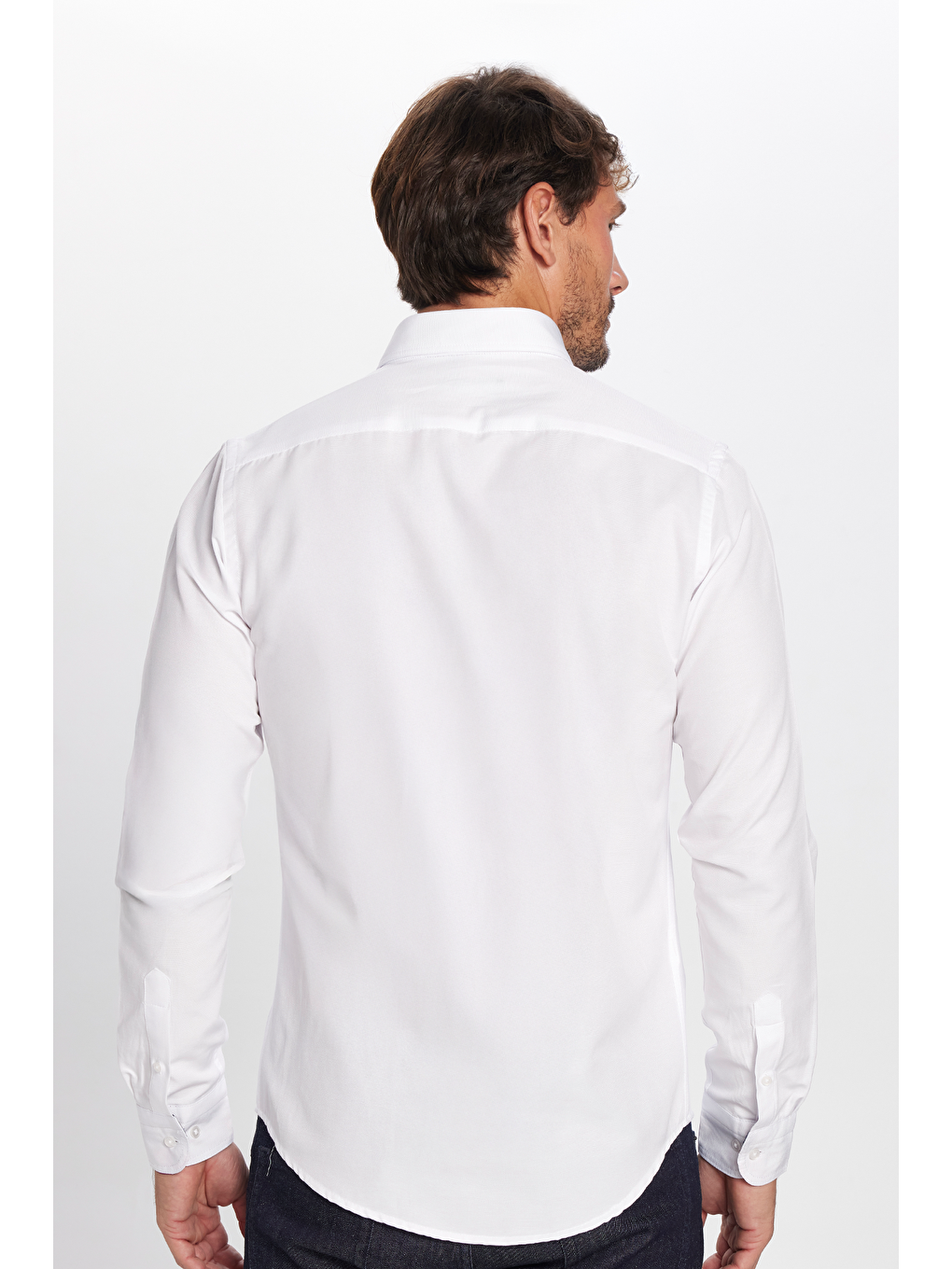 Erkek Slim Fit Dar Kesim Uzun Kollu Pamuklu Oxford Doku Kolay Ütülenebilir Beyaz Düğmeli Yaka Gömlek-4