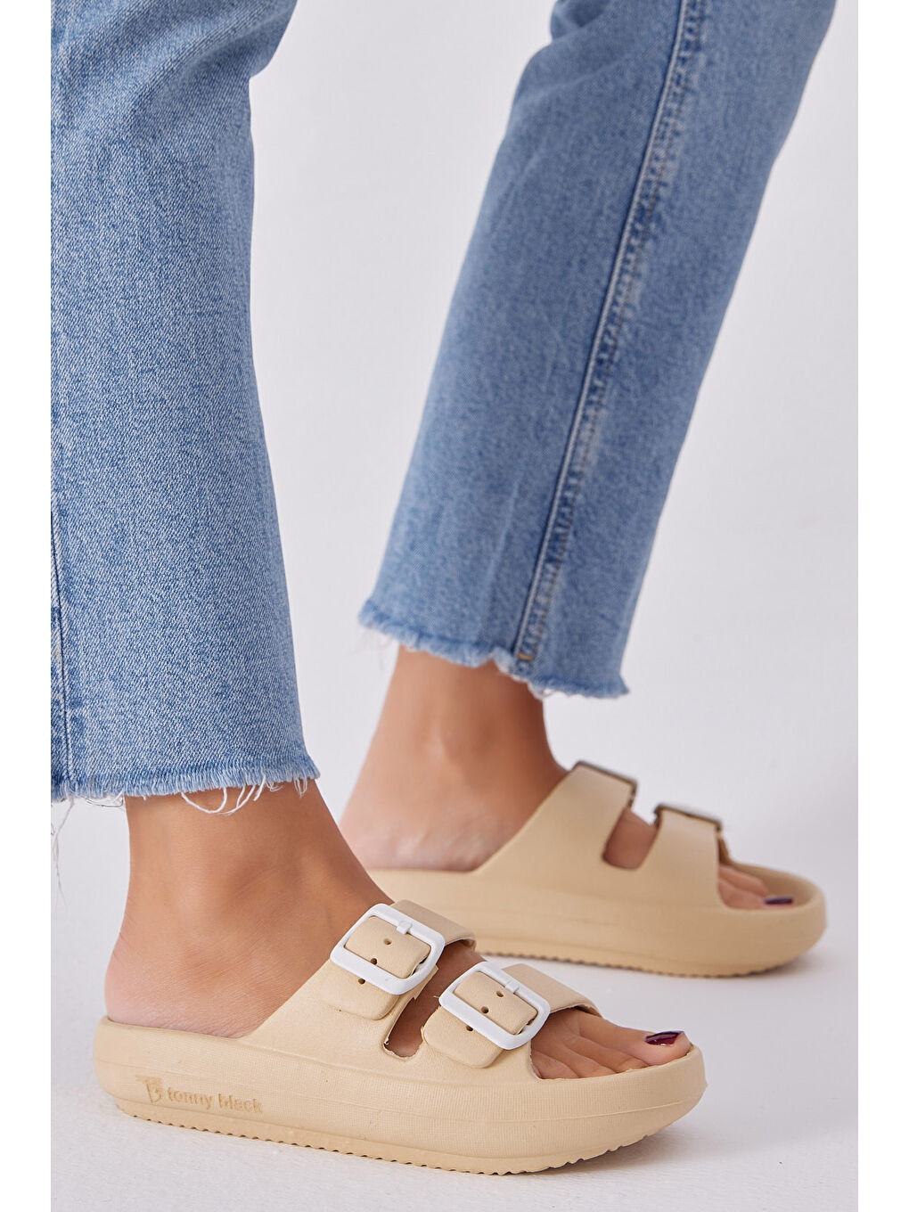 Ekru Kadın Krem Rahat Kalıp Tokalı Yüksek Taban Eva Terlik-1