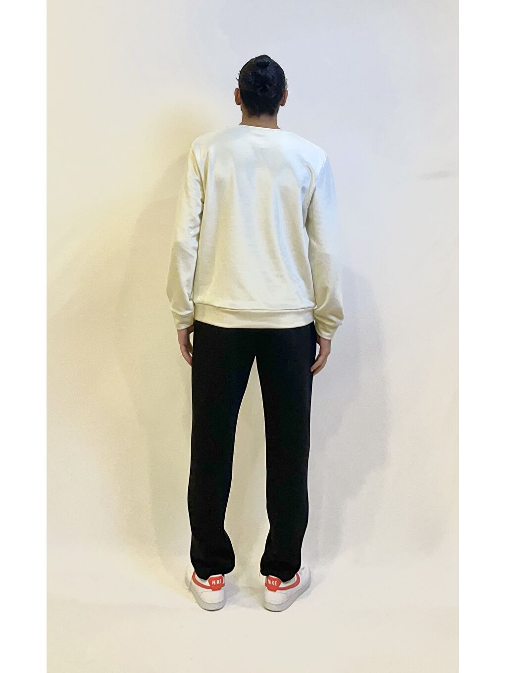 Ekru Erkek Bisiklet Yaka Regular Fit 3 İplik Kalın Brooklyn Baskılı Sweatshirt SPR24sw29-1