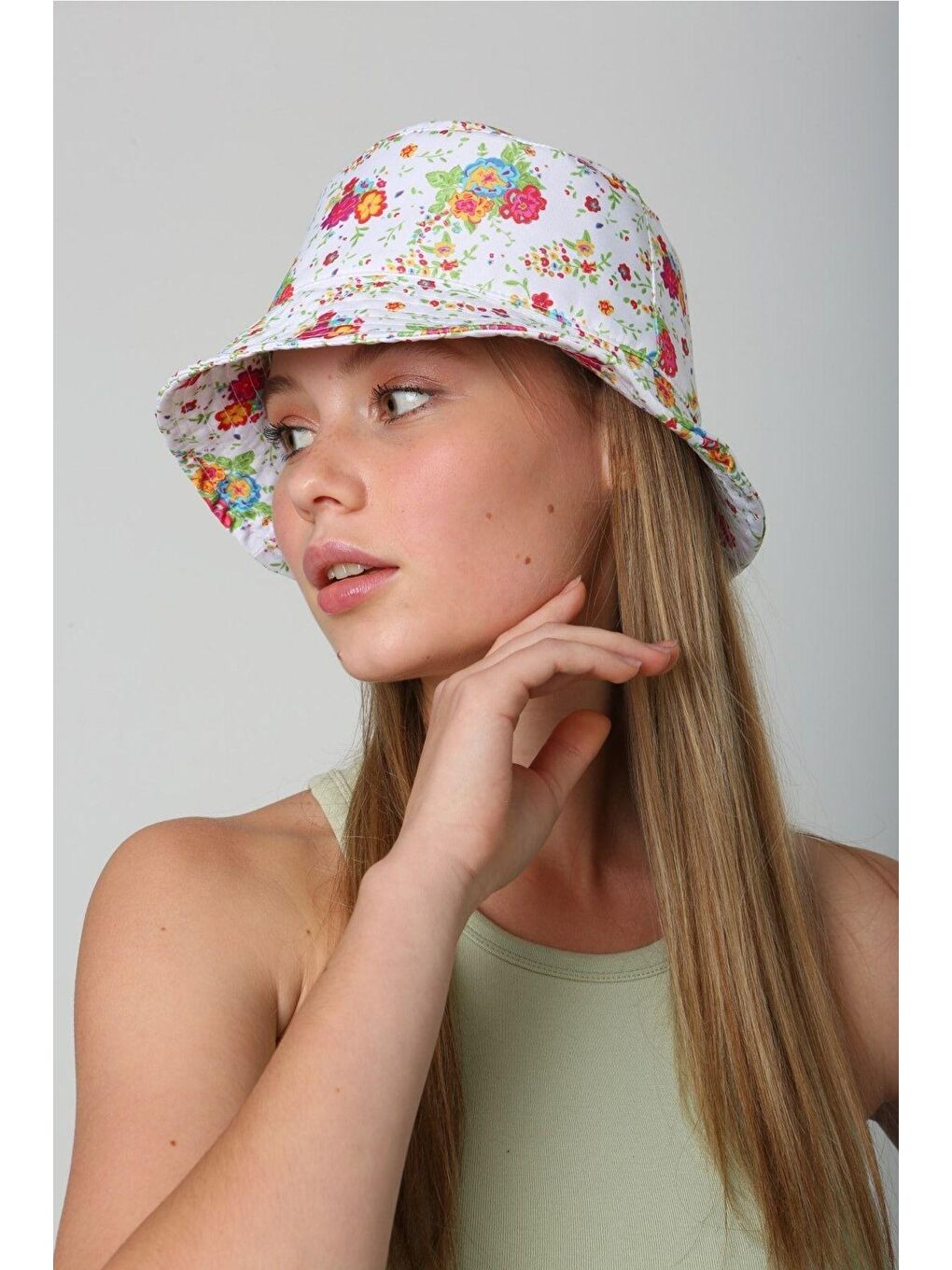 Kadın Beyaz Çiçekli Bucket Balıkçı Kova Şapka Spk81-1