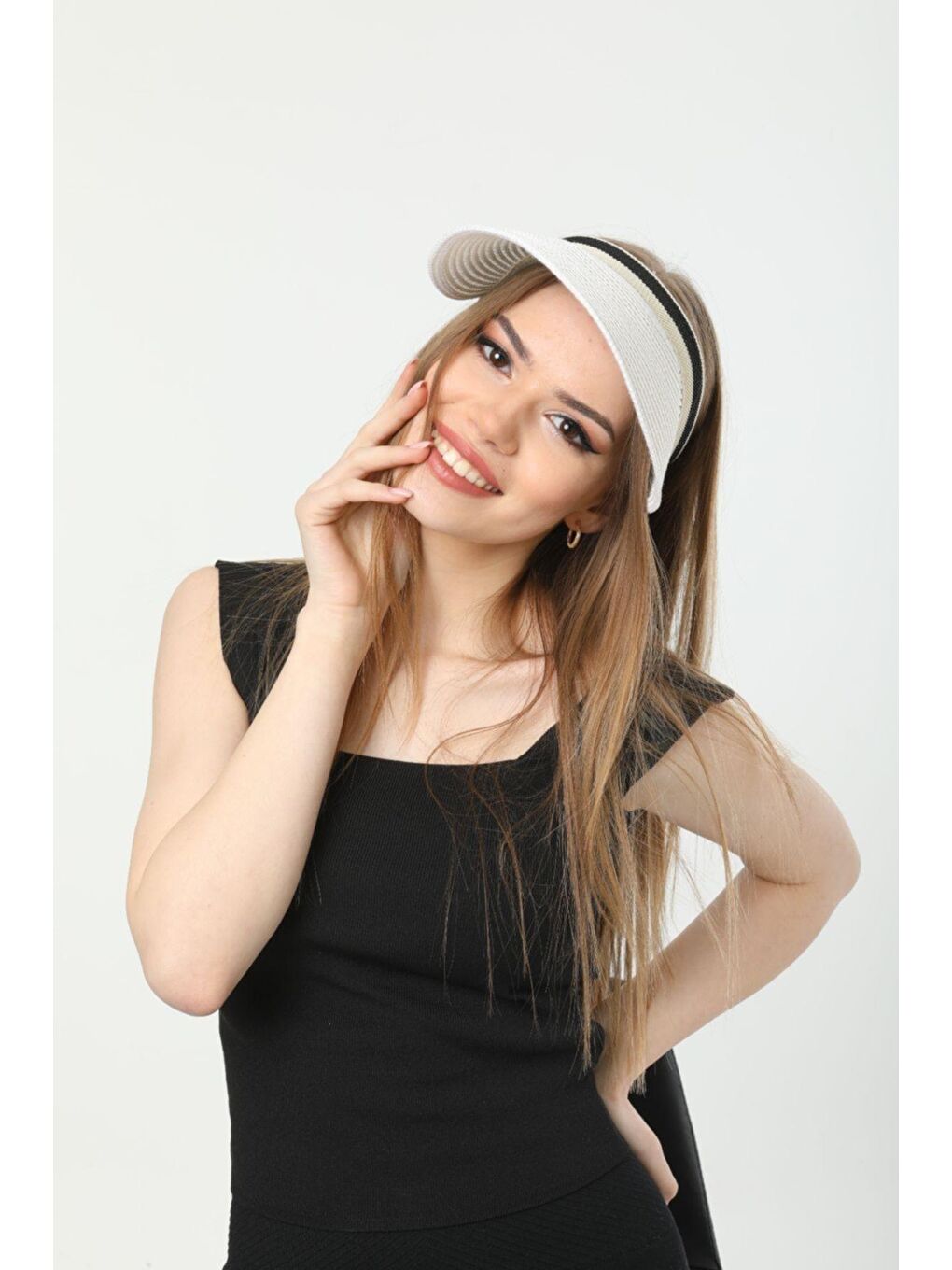 Beyaz Ithal Şeritli Hasır Vizör Şapka Kutulu Gönderim HSR2000-4