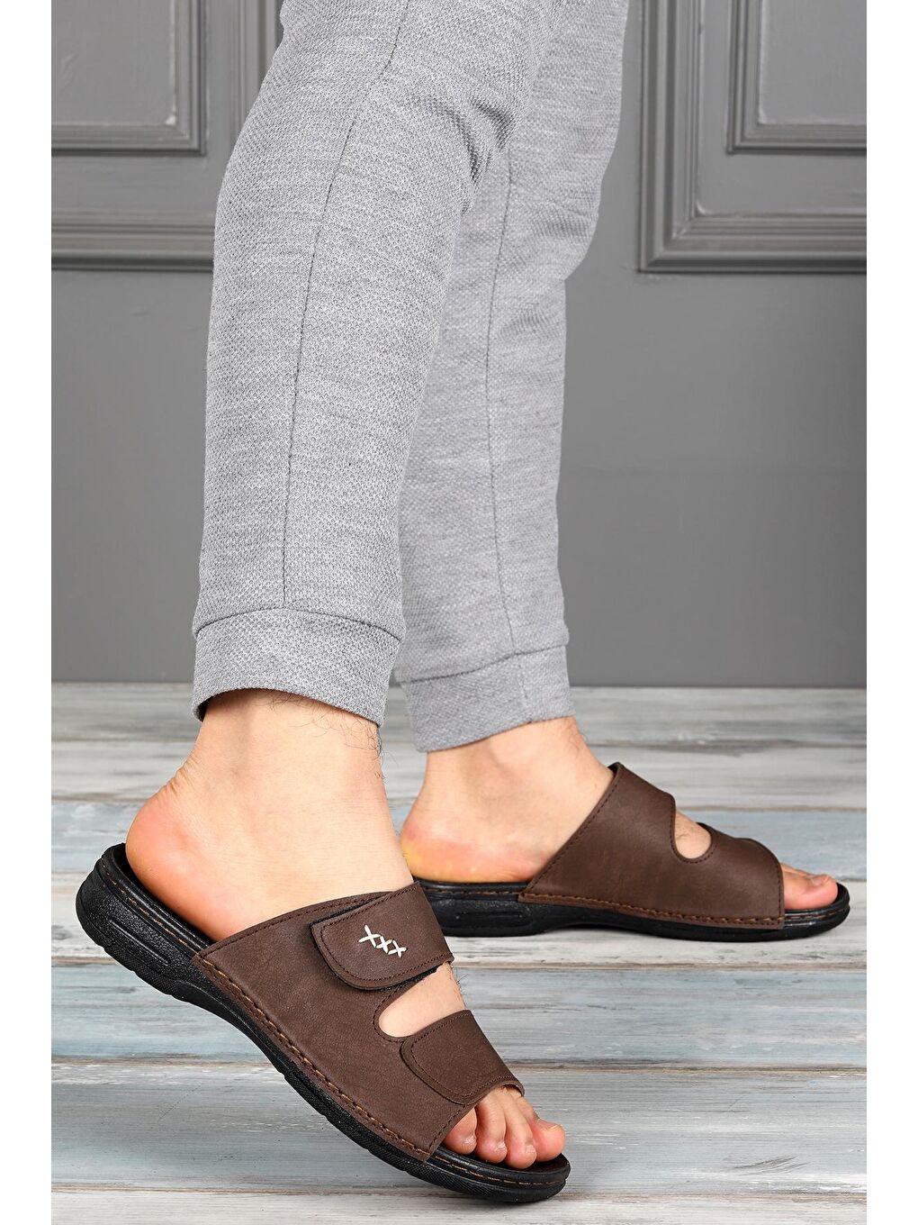 Kahverengi Günlük Cırtlı Erkek Terlik Ary 12-005