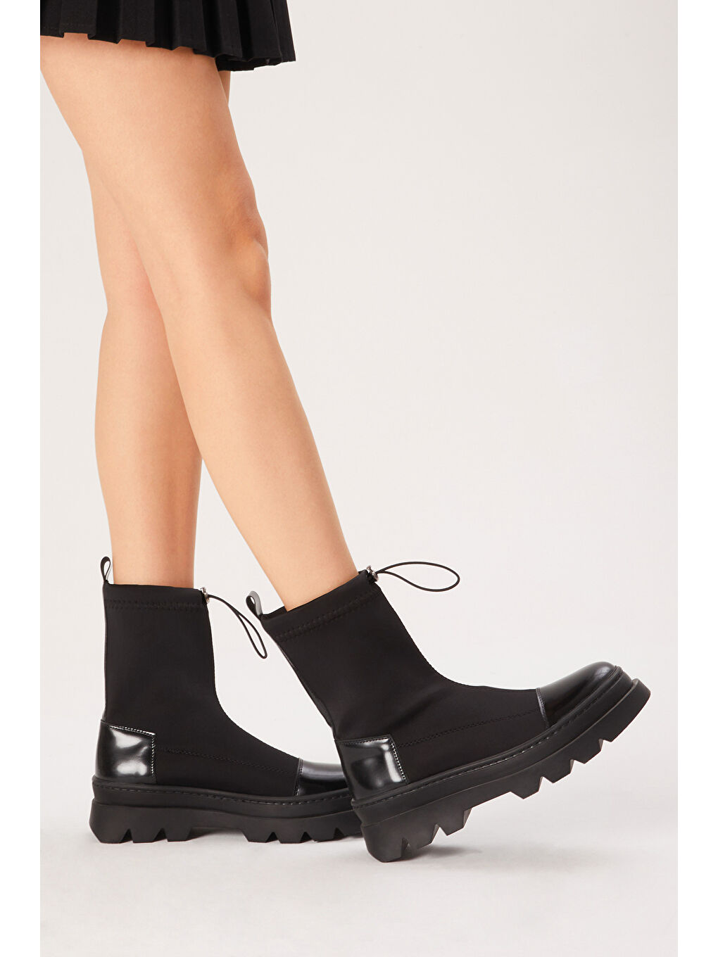 Kadın Siyah Rahat Kalıp Strec Bot