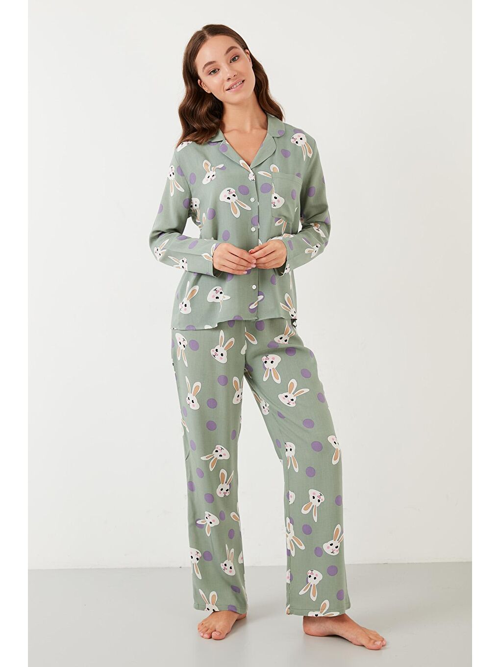 Yeşil Desenli Beli Lastikli Cep Detaylı Gömlek Yaka Dokuma Pijama Takımı 6110116-5