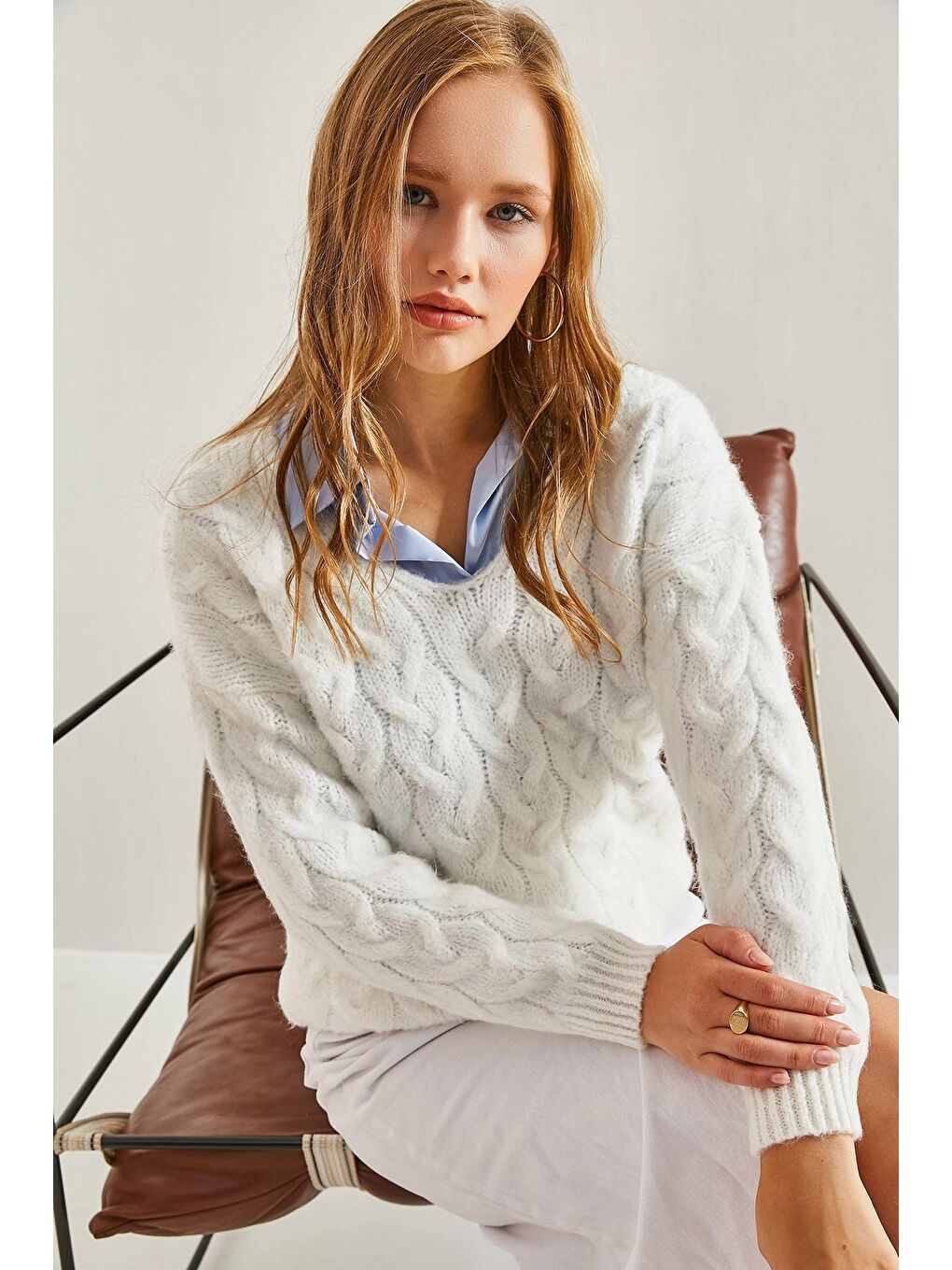 Beyaz Kadın Saç Örgü Desenli Triko Örme Kazak-2