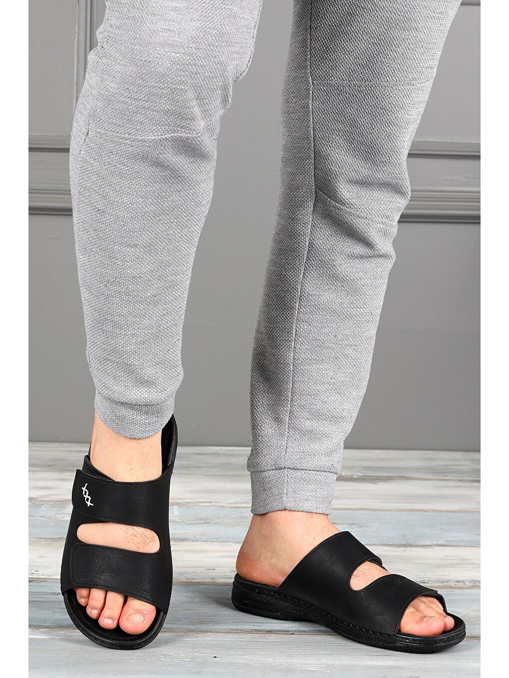 Siyah Günlük Cırtlı Erkek Terlik Ary 12-005-1