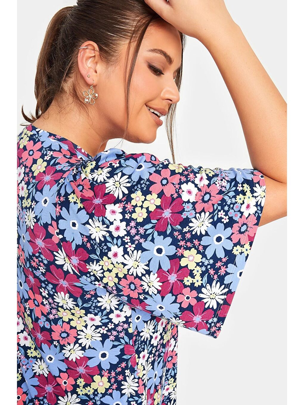 Mavi Büyük Beden V Yaka Desenli Asimetrik Kesim Elastanlı Bluz 302388-3