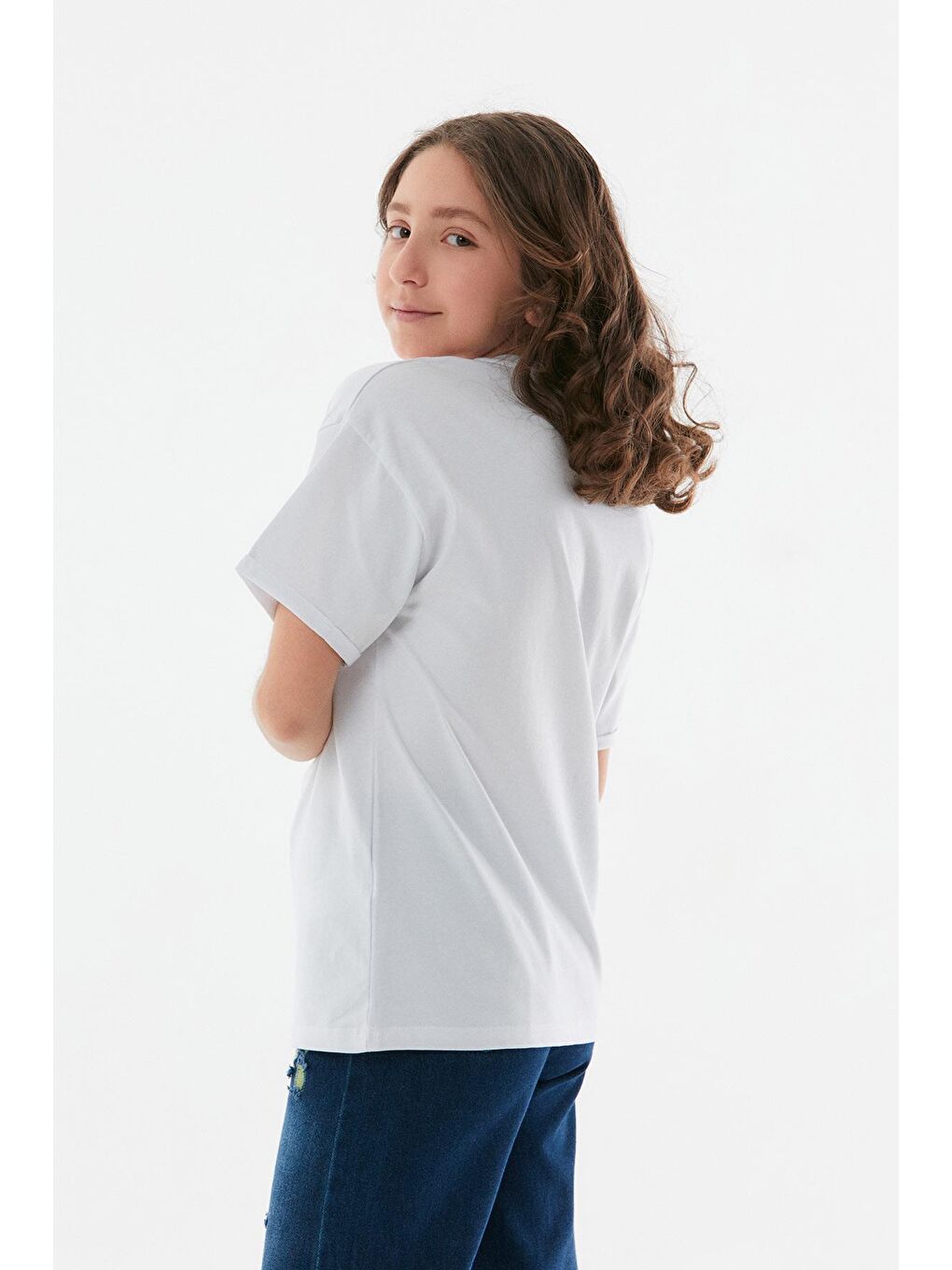 Beyaz Baskılı Bisiklet Yaka Kız Çocuk Tişört-2