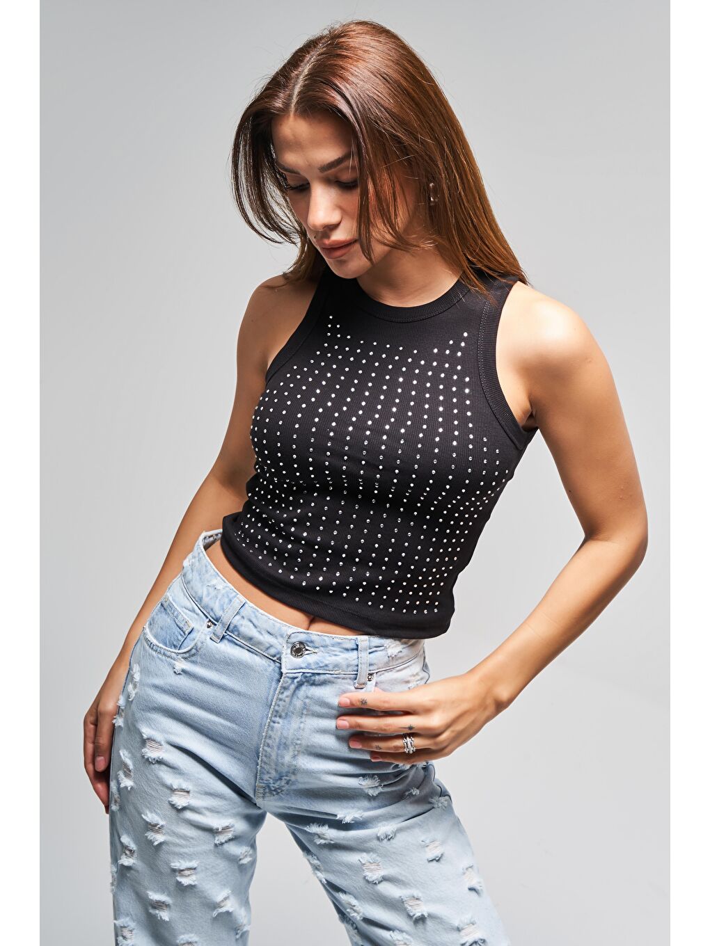 Kadın Siyah Renk Halter Yaka İnce Fitilli Kumaş Parlak Taşlı Tasarım Body