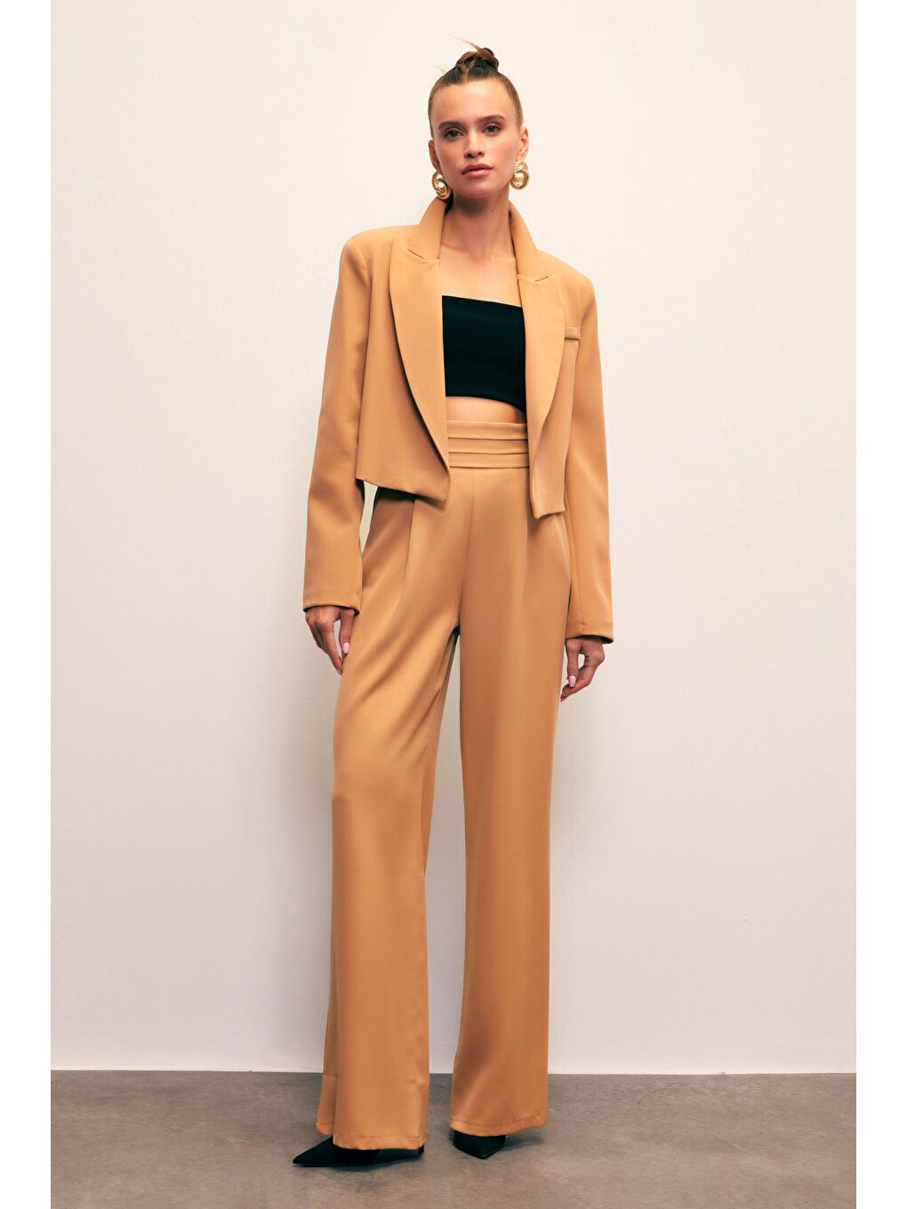 Kahverengi Şal Yaka Kısa Ceket - Camel-1